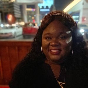 Meet your Posher, Ashia